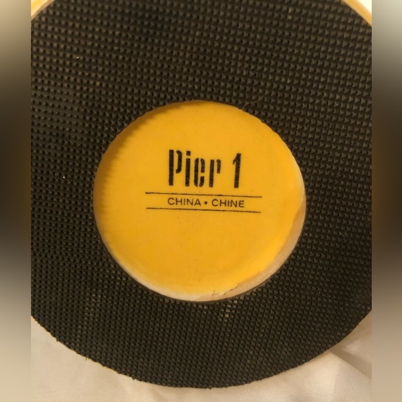 Vintage Pier1 Travel Mugs - Picture 2 of 3